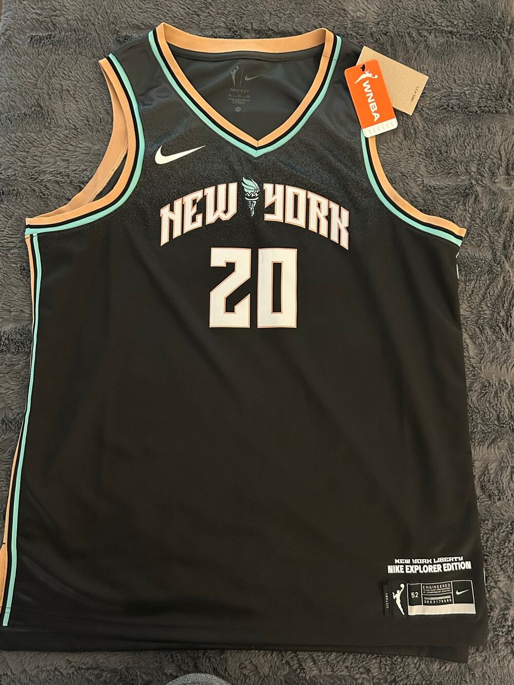 Sabrina Ionescu #20 New York Liberty Nike XL Black Jersey (NWT)